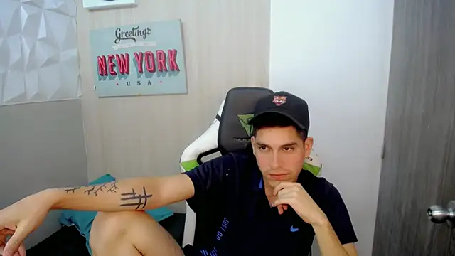 luxury_group's Webcam Show