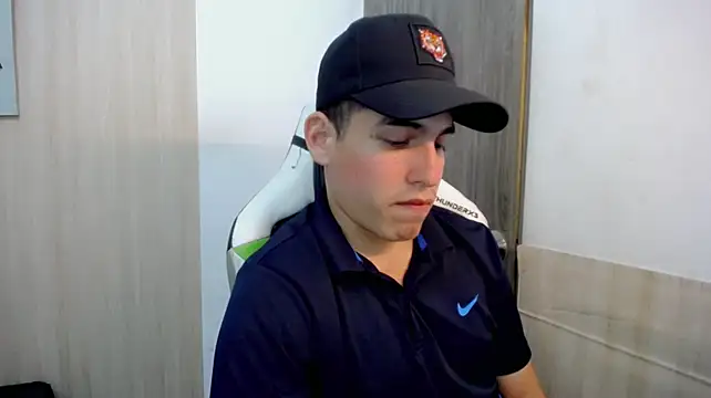 luxury_group's Webcam Show