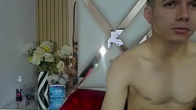 ZoeANDAlex_ Webcam show