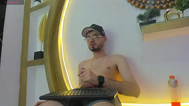 Show modela Liam_Drake na web-kameri