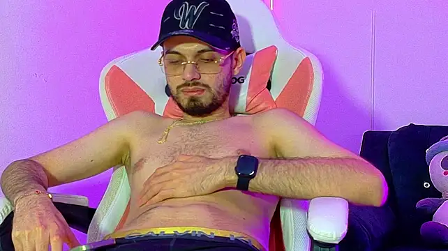 Liam_Drake Show in webcam