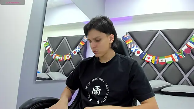 Dante-23 Webcamshow
