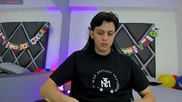 Dante-23 Webcamshow