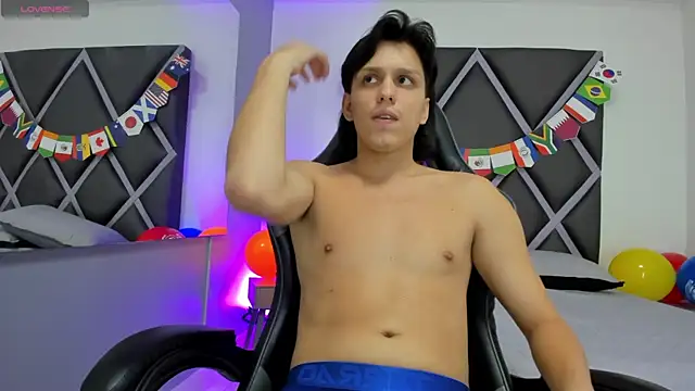 Dante-23 Webcamshow