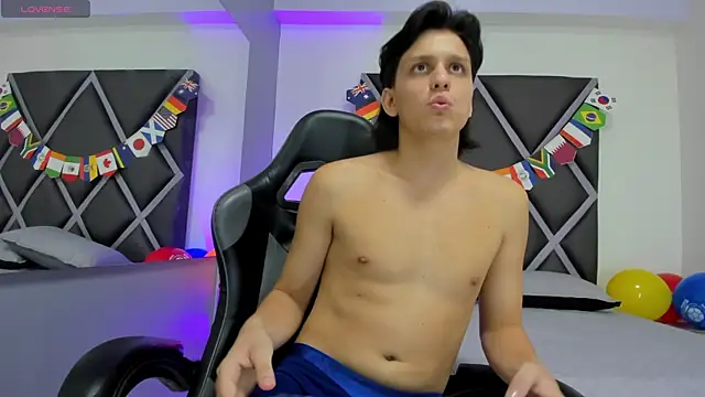 Dante-23 – webcam-show