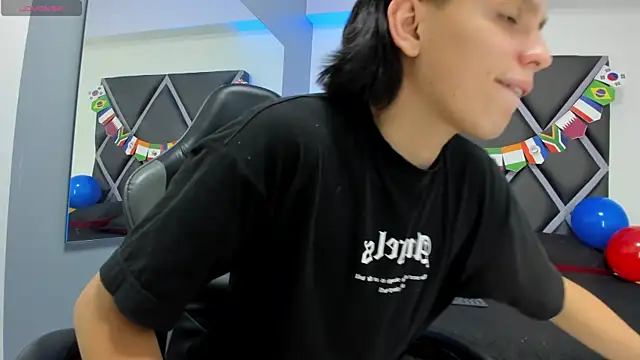Dante-23 – webcam-show