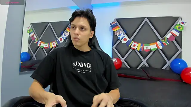 Dante-23 Webcamshow