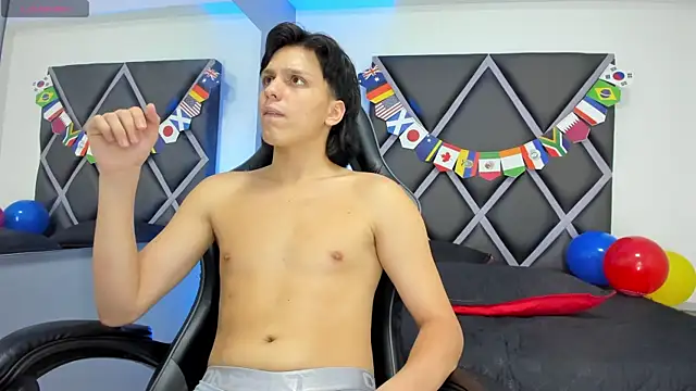 Dante-23 – webcam-show