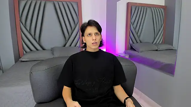 Dante-23 Webcam Show
