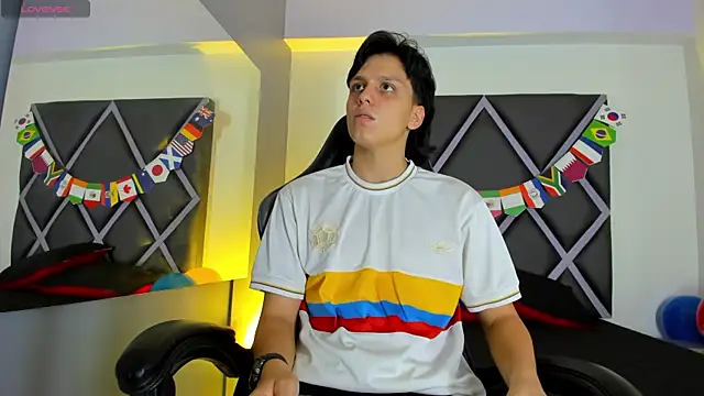 Dante-23 – webcam-show