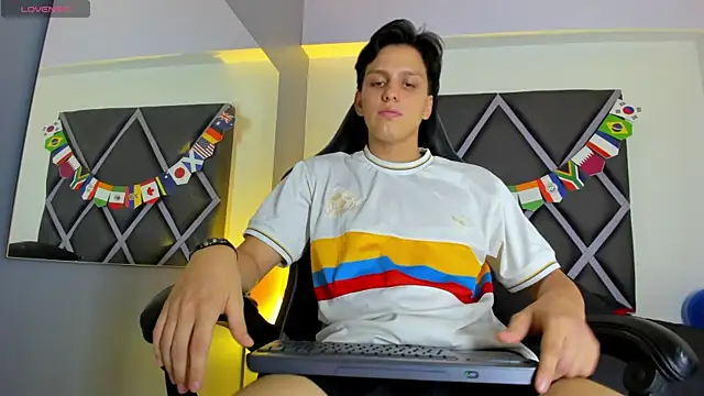 Dante-23 – webcam-show