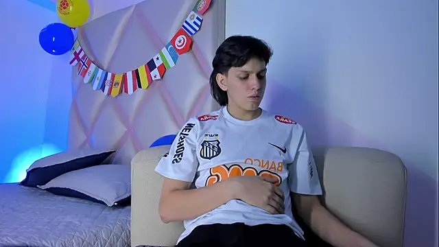 Show de webcam de Dante-23
