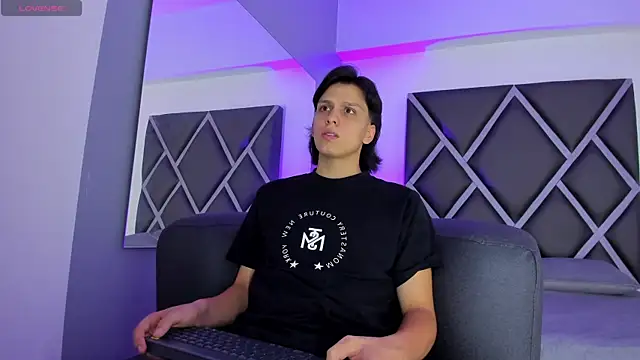 Dante-23 Webcam-Show