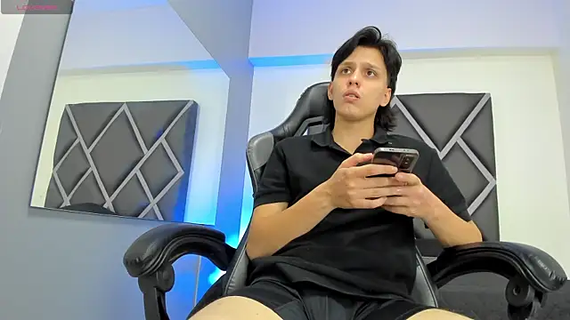 Dante-23 Webcam Show