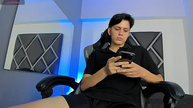 Dante-23 – webcam-show