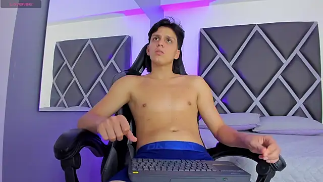 Dante-23 – webcam-show