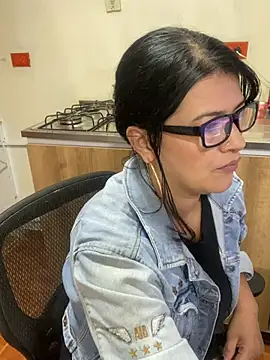 Selin_Sweet9's Webcam Show