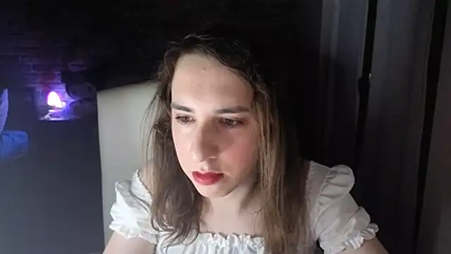 Alice_Tgirl: διαδικτυακό σόου στην κάμερα