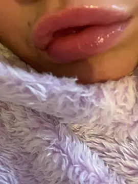 צ'אט XXX בשידור חי של LittleMissIrelandx
