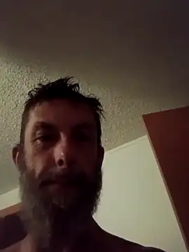 longerFellow Show in webcam