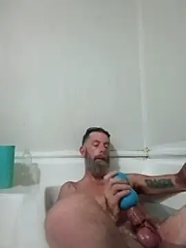 longerFellow Show in webcam