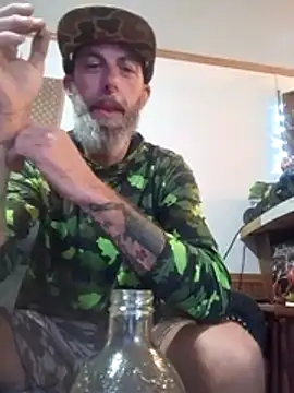 longerFellow Show in webcam