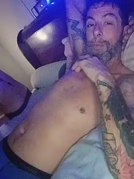 longerFellow webcam show