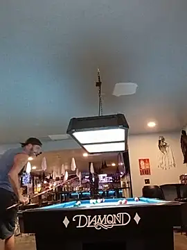 longerFellow Webcamshow