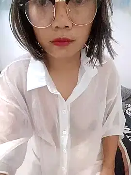 Lady-cum 网络视讯表演