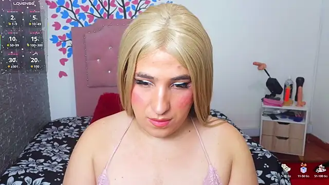 Show modela roxxy_pink_ na web-kameri