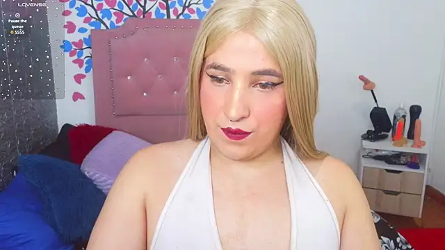 Pokazy przed kamerką – roxxy_pink_
