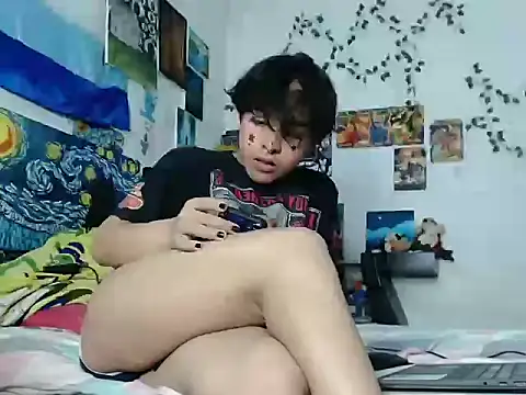 Show modela Tiff_-Styles na web-kameri