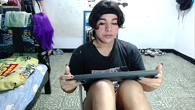 Tiff_-Styles Show in webcam