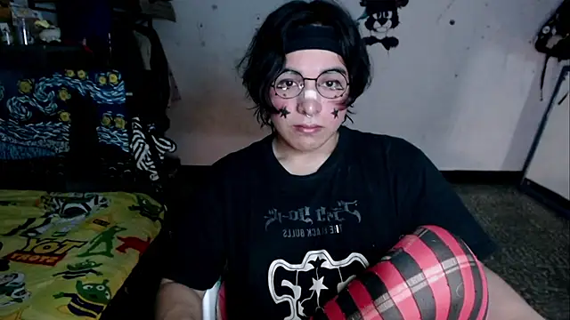 Cutie_Sam webkamerás műsora
