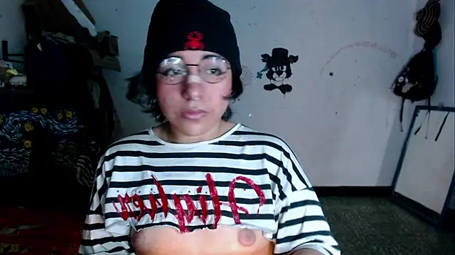Cutie_Sam Show in webcam