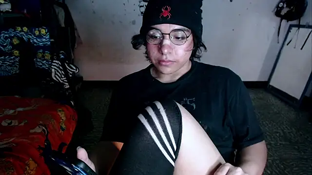 Cutie_Sam webkamerás műsora