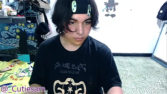 Cutie_Sam webkamerás műsora