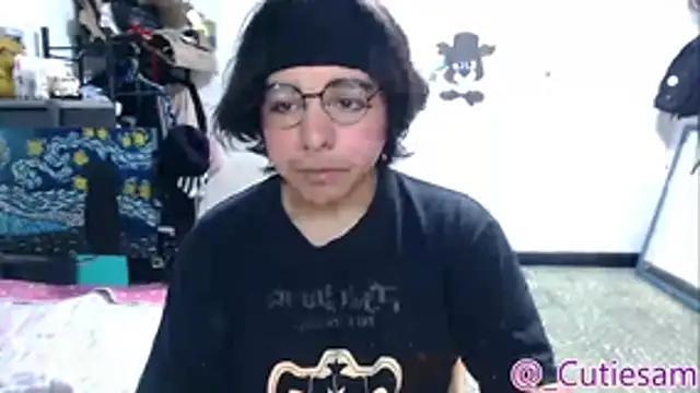 Cutie_Samn Webbikameraesitys