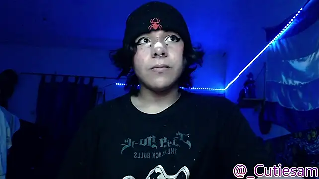 Cutie_Sam Adlı Modelin Web Kamerası Şovu