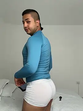 Milan_Velvet Webcam Show