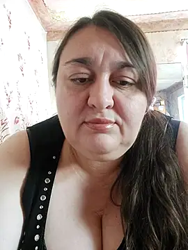 GoodLadyAlla Show in webcam