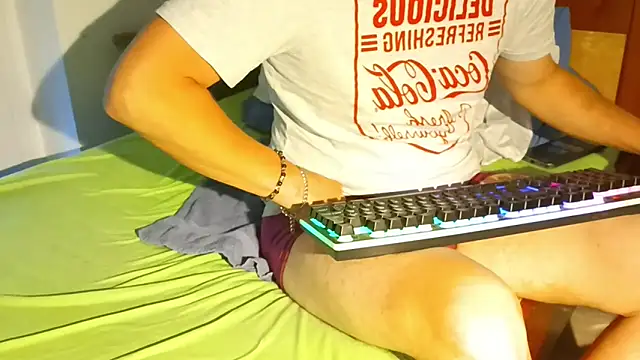 MIDAS42068 – webcam-show