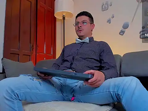 Leo_Hunt_ Webcamshow