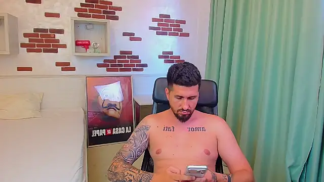LoganStroud Webcamshow