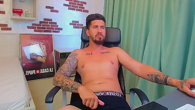 LoganStroud Webcam show