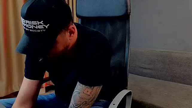 Webkamerová show LoganStroud