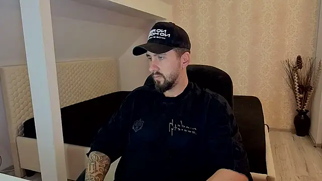 LoganStroud's Webcam Show