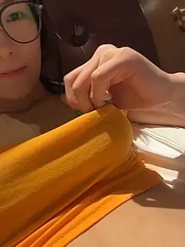 yanzi520's Webcam Show