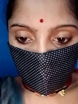 Hot_shivi34 Show in webcam
