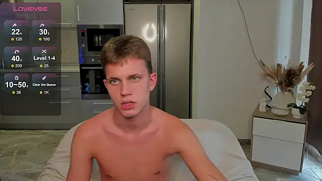 m0neyken Chat XXX live